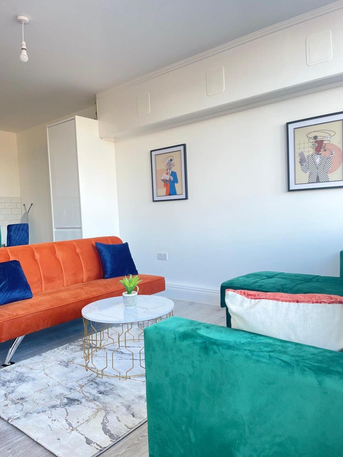 1 Bedroom Apartment - Flitwick - Contractor Friendly - Tourist Ready - Full Kitchen - Wifi - Smart Tv - Sofa Bed - Free Parking - Ideal For Short Or Long Stays 外观 照片
